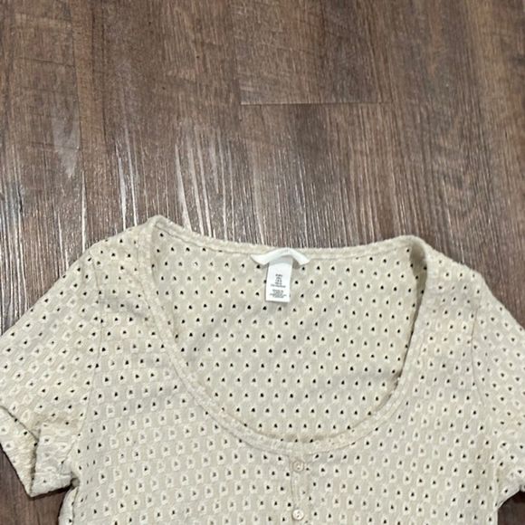 Forever 21 Blouse Button Up Lightweight Cream Solid Short Sleeve Womens Large - Picture 5 of 5